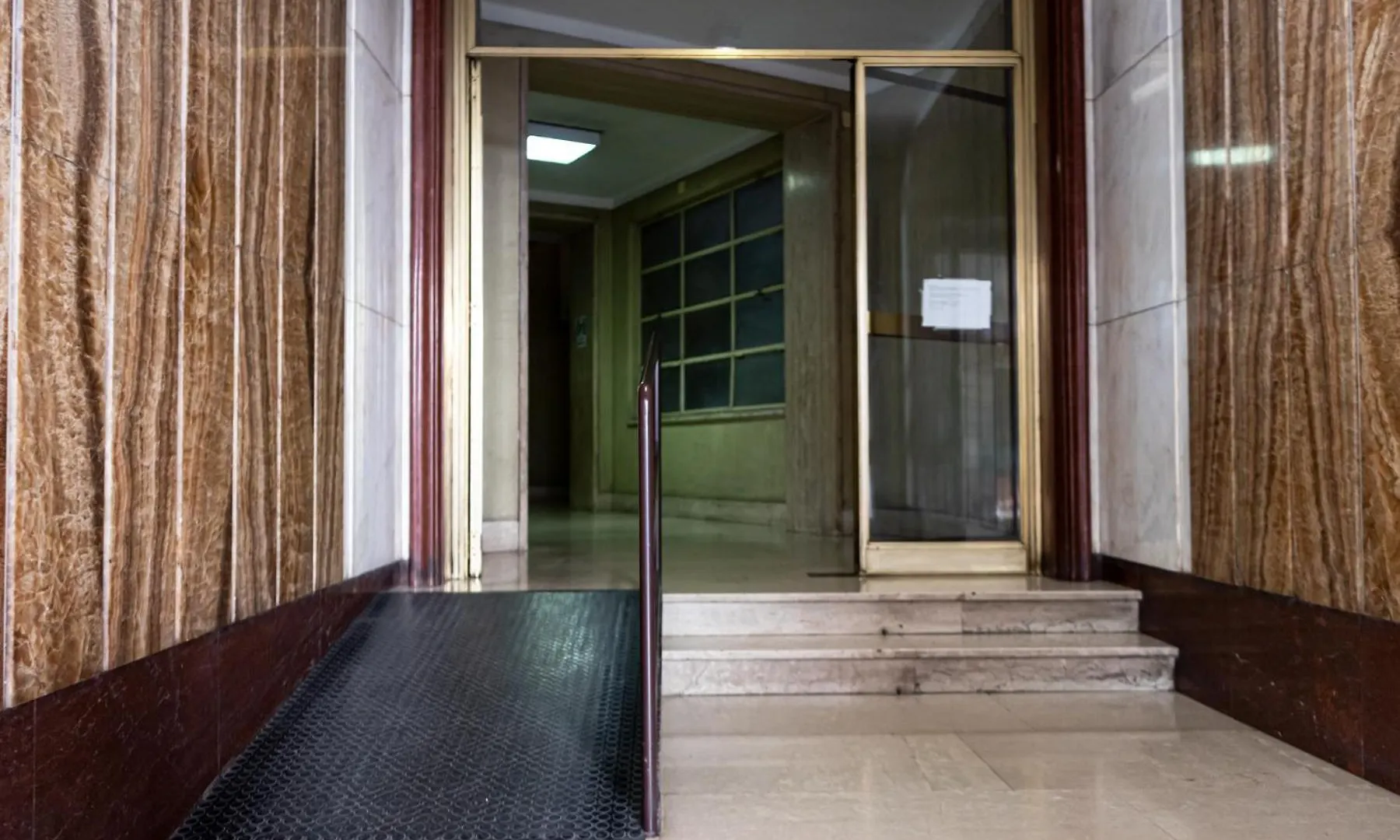 Ermete Vatican House Roma Italia