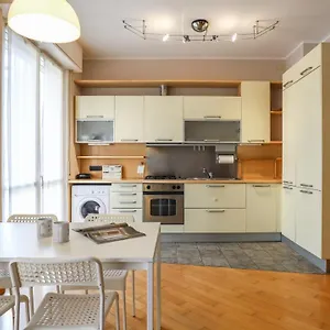 https://italianway-dei-tulipani-4.italymilanhotels.net