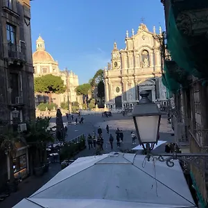 https://etnea-home-duomo.catania-hotels.net